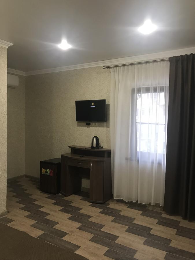 Hotel Apra Lidzava Zewnętrze zdjęcie